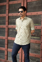 Load image into Gallery viewer, Handblock Printed Light Green Bootaa Shirt - Bootaa By Textorium