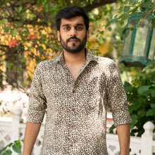 Load image into Gallery viewer, Brown Jaal Shirt - Bootaa By Textorium