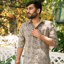 Load image into Gallery viewer, Brown Jaal Shirt - Bootaa By Textorium