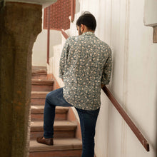 Load image into Gallery viewer, Handblock Printed Green Jaal Shirt - Bootaa By Textorium