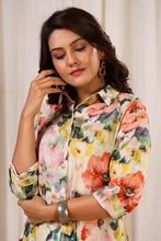 Load image into Gallery viewer, Floral Print Shirt Dress With Belt
