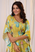 Load image into Gallery viewer, Green Floral Print Kaftan
