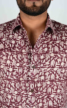 Load image into Gallery viewer, Handblock Printed Maroon Jaal Shirt - Bootaa By Textorium
